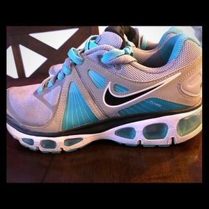 Women’s Nike Airmax tailwind 4